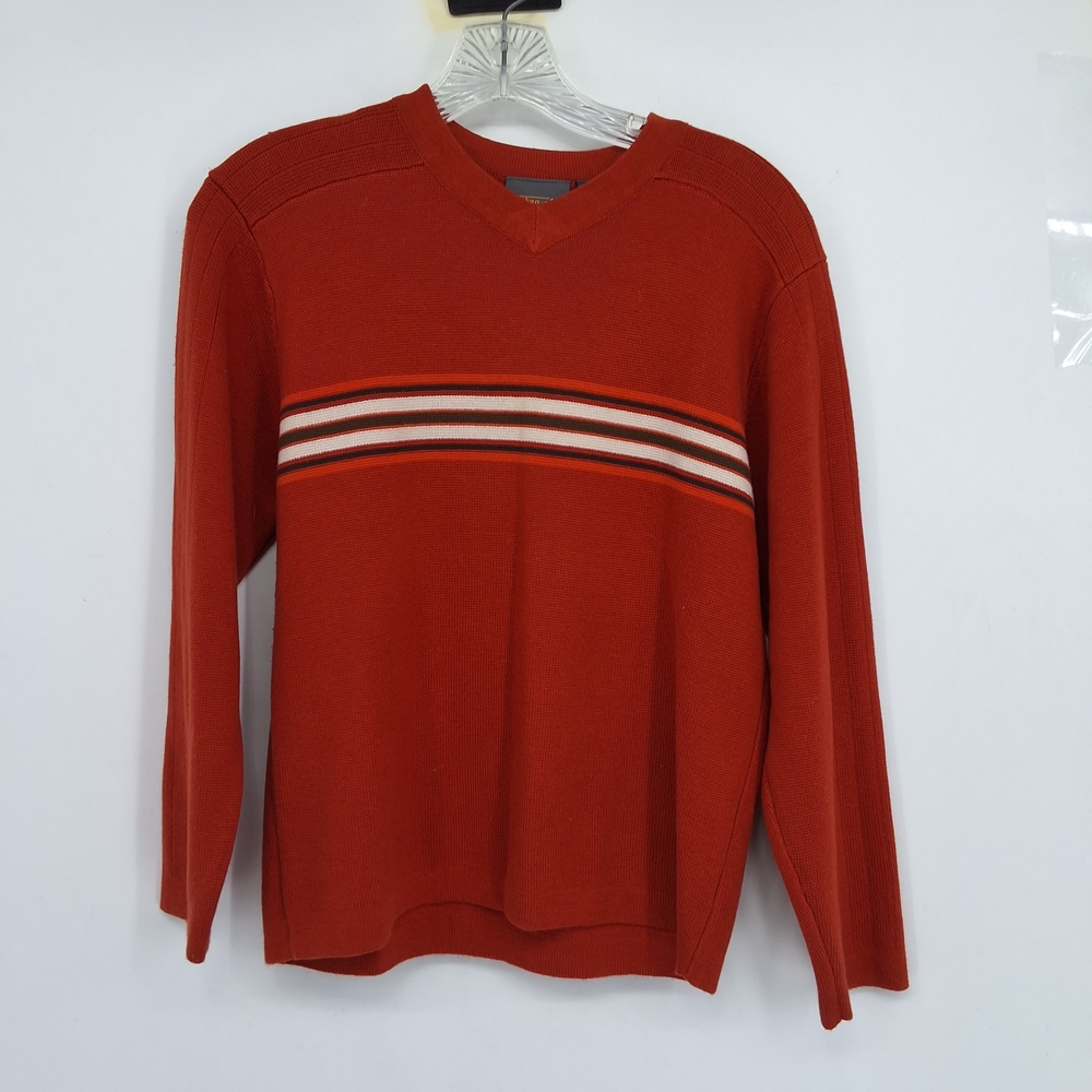 Urban Pipeline Medium Red V-Neck Sweater